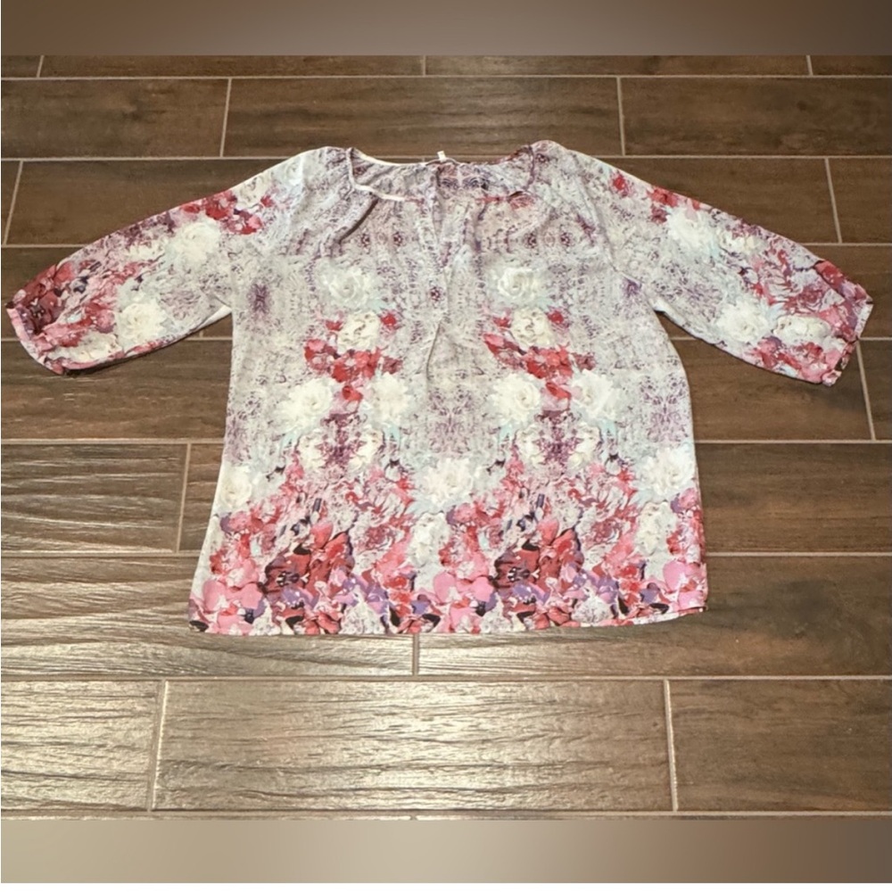 Violet & Claire Floral 3/4 Sleeves Top Size 1X